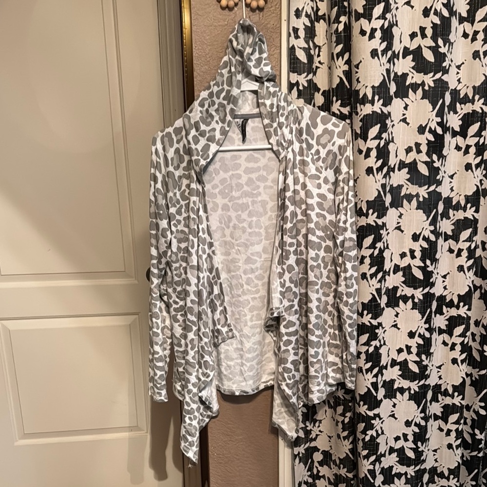 Gray Leopard Print Women's Sweater